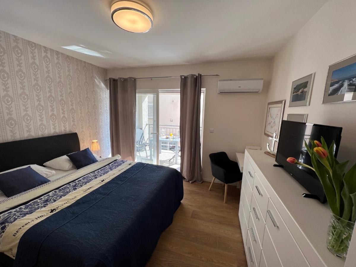 Studio Apartment Marina Mel Novi Vinodolski Exteriör bild
