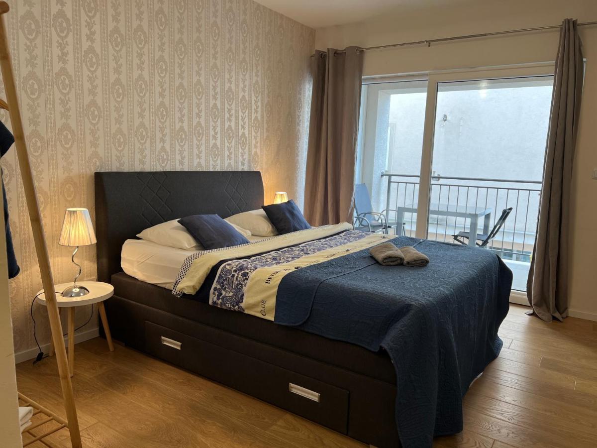 Studio Apartment Marina Mel Novi Vinodolski Exteriör bild
