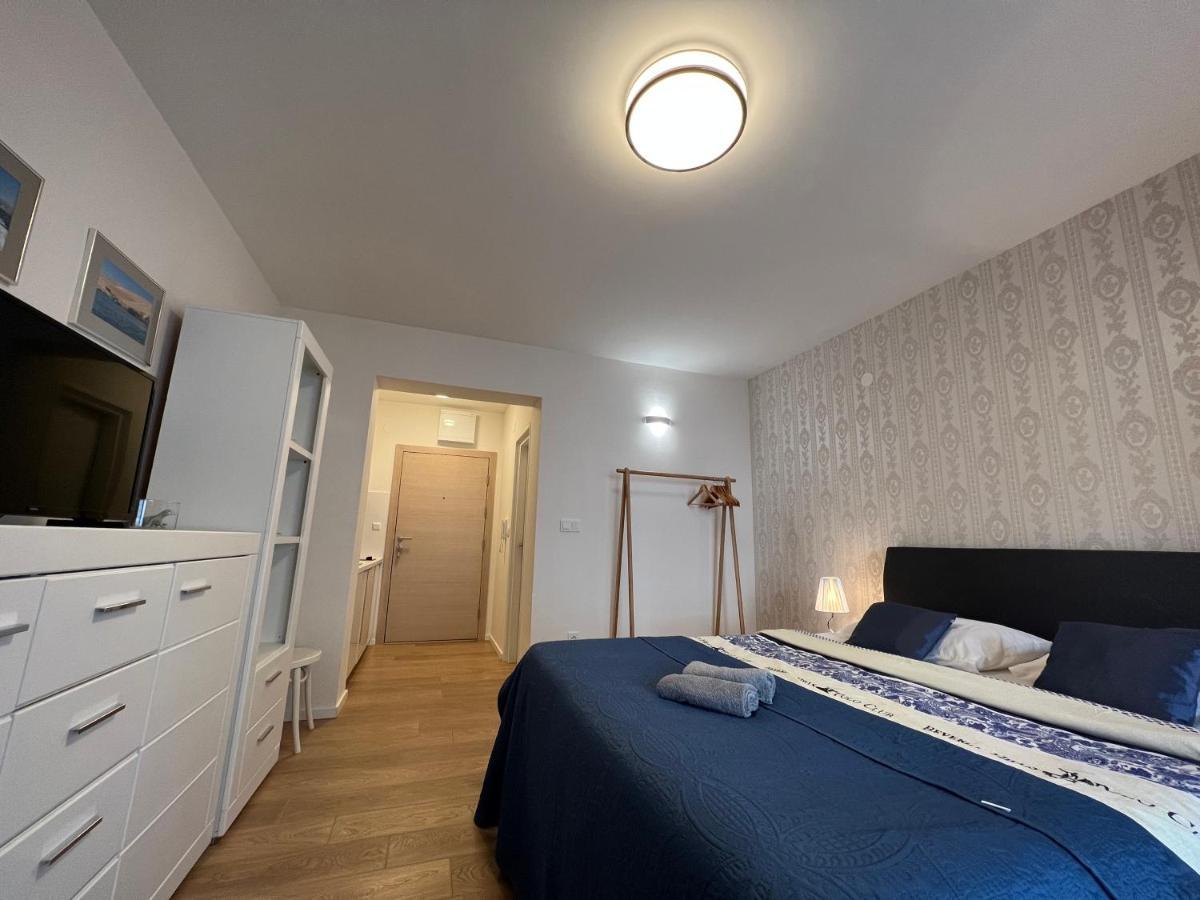 Studio Apartment Marina Mel Novi Vinodolski Exteriör bild