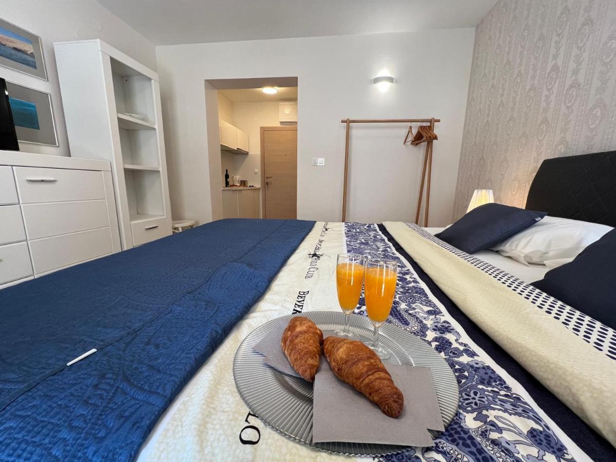 Studio Apartment Marina Mel Novi Vinodolski Exteriör bild